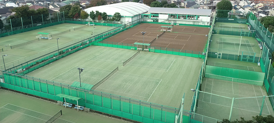 ドローンによるテニスクラブ全景写真
